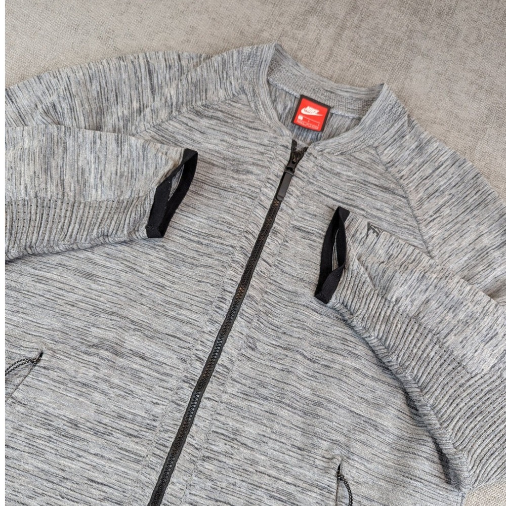 Nike Sportswear Tech Knit Bomber Jacket Mens L Carbon Heather Grey Full Zip